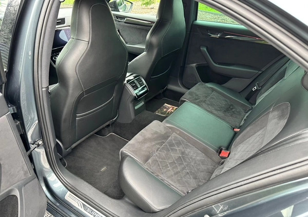 Skoda Superb cena 81795 przebieg: 223000, rok produkcji 2018 z Poznań małe 22